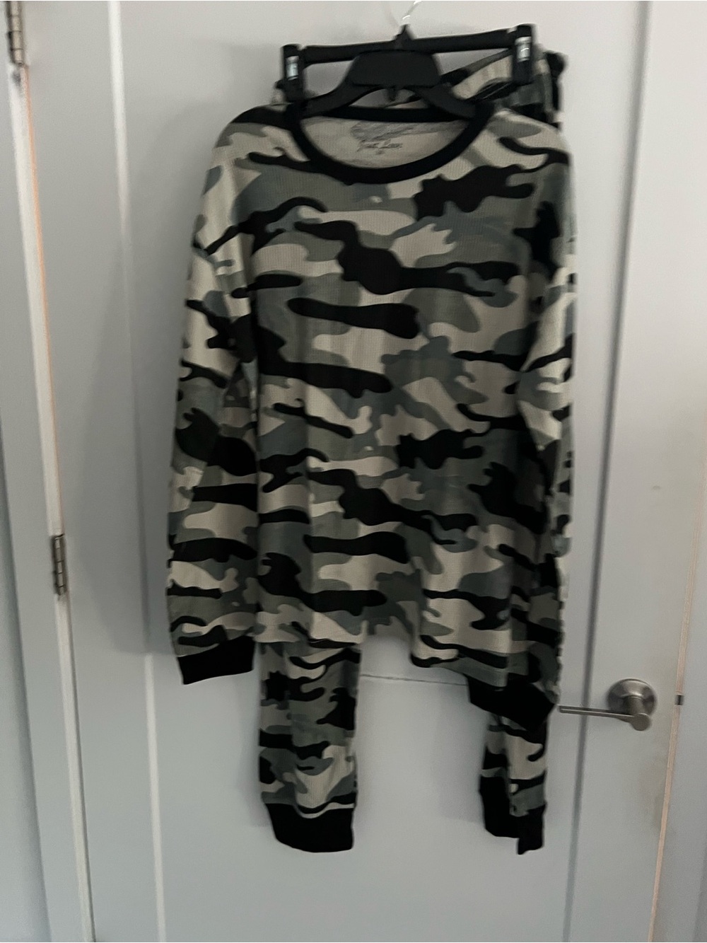 Camouflage Long Sleeve Top and Jogger Set - gray/black Camo